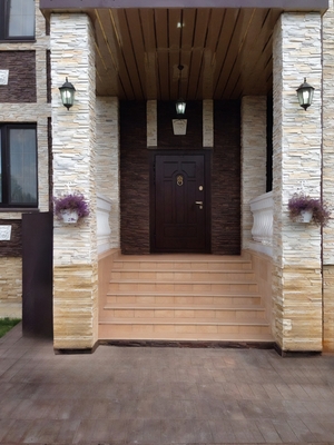 Дверь с терморазрывом для коттеджа